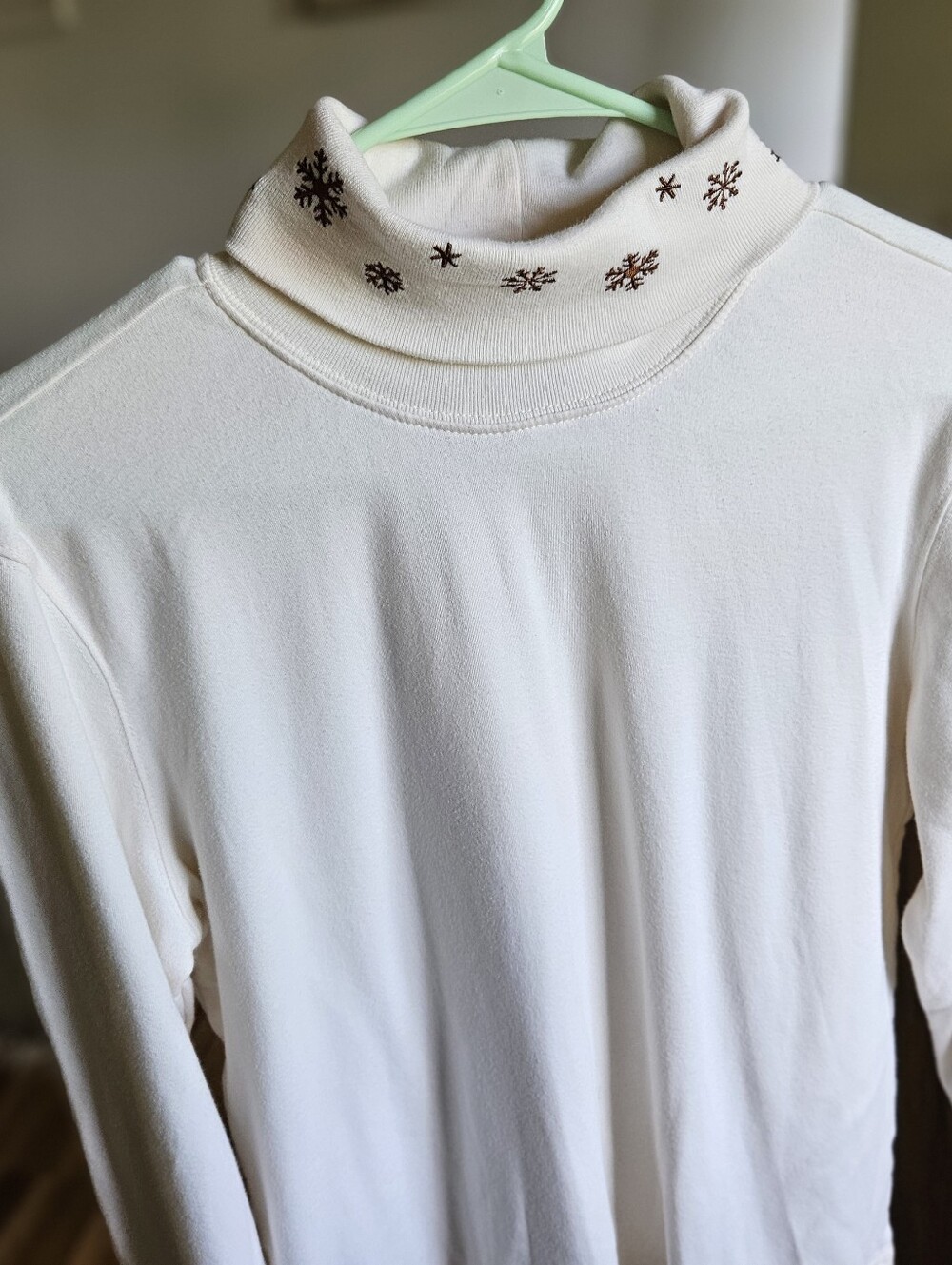 Vintage Snowflake Turtleneck